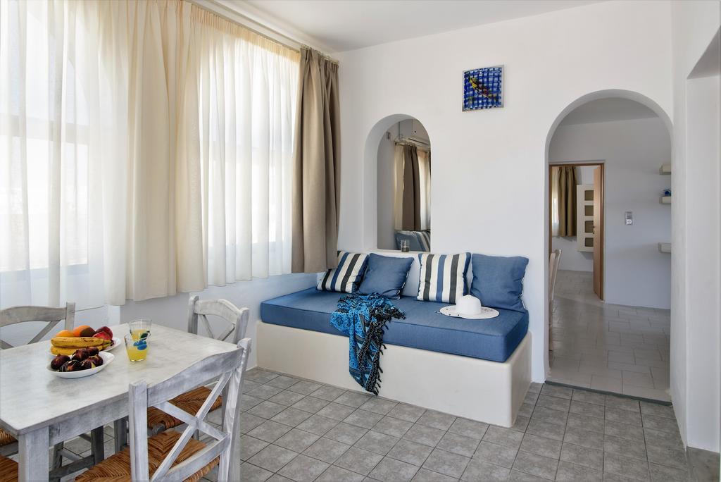 Villa George Santorini Perivolos  Quarto foto